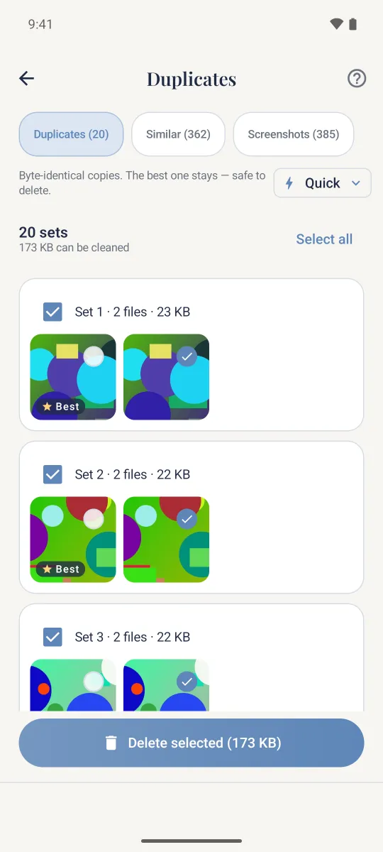 Duplicate photos grouped in sets